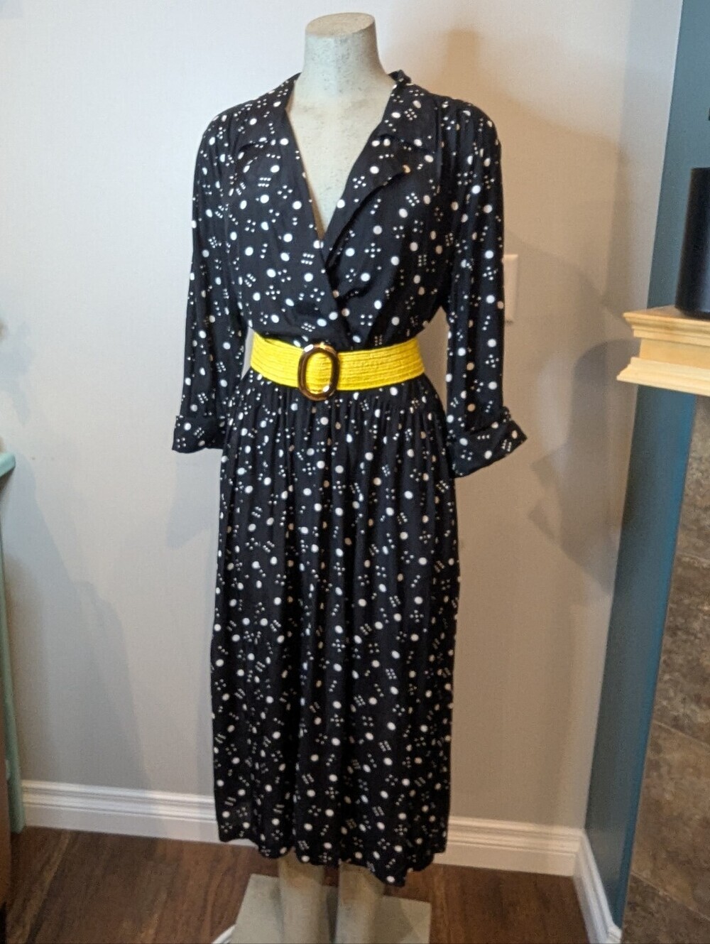 Vintage 80s Black & White Polka Dot Midi Dress V Neck with Yellow Belt Sz 13/14